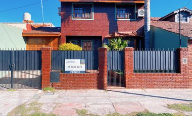 Casa - Tigre - venta- oportunidad
