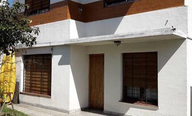 EXCELENTE PH DE 4 DORMITORIOS Y 2 BAÑOS. TURDERA