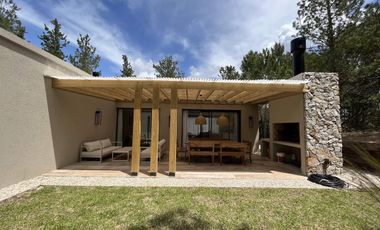 Casa en Alquiler- Barrio Senderos IV Lote 497 de Costa Esmeralda - Cul de sac
