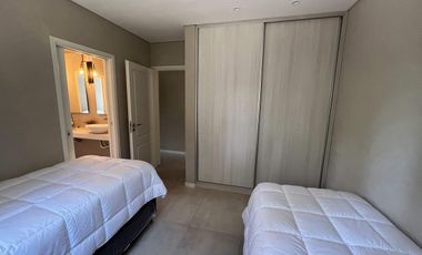 Casa en Alquiler- Barrio Senderos IV Lote 497 de Costa Esmeralda - Cul de sac