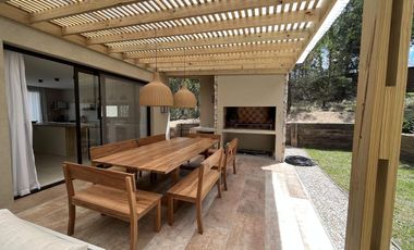 Casa en Alquiler- Barrio Senderos IV Lote 497 de Costa Esmeralda - Cul de sac