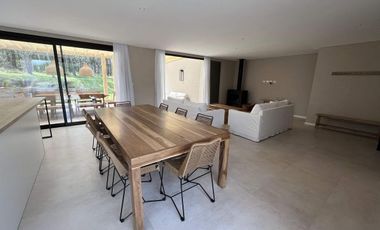 Casa en Alquiler- Barrio Senderos IV Lote 497 de Costa Esmeralda - Cul de sac