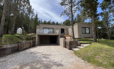 Casa en Alquiler- Barrio Senderos IV Lote 497 de Costa Esmeralda - Cul de sac