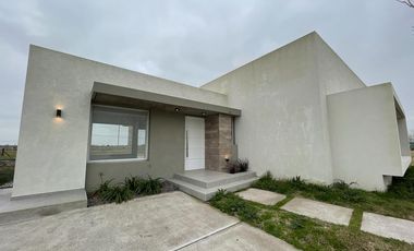 Casa en Venta Barrio Santa Rita Canning