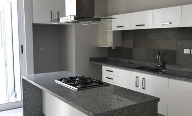 Casa en Lomas de Angelópolis