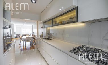 Departamento de 3 dormitorios en venta en  Lomas