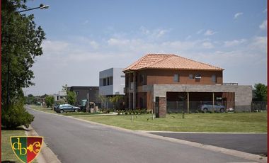 Lote en barrio privado Brisas de Adrogue