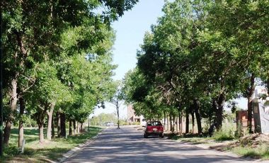 Lote en barrio privado Brisas de Adrogue