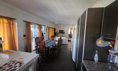 En Venta | Oportunidad! Importante Propiedad en Moreno con 2 Locales en Planta Baja