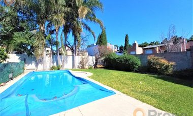 Casa en Granadero Baigorria