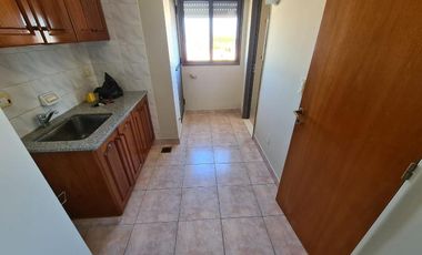 Duplex de 3 dormitorios - Pje Storni 757  (Cochabamba y Laprida)