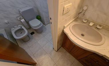 Duplex de 3 dormitorios - Pje Storni 757  (Cochabamba y Laprida)