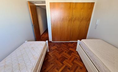 Duplex de 3 dormitorios - Pje Storni 757  (Cochabamba y Laprida)