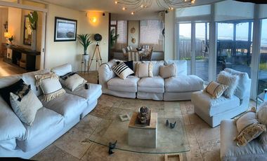 Cariló - Excelente casa sobre línea del mar ALQUILER Y VENTA