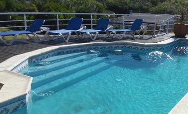 Cariló - Excelente casa sobre línea del mar ALQUILER Y VENTA