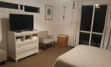 Casa en venta - 3 dormitorios 2 baños - 200mts2 - Azul