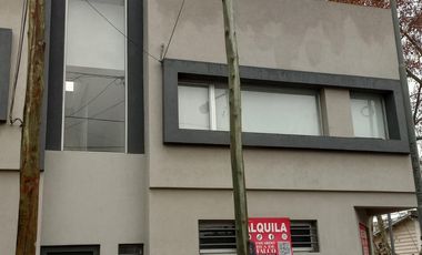 Hermoso Triplex en Villa Ballester