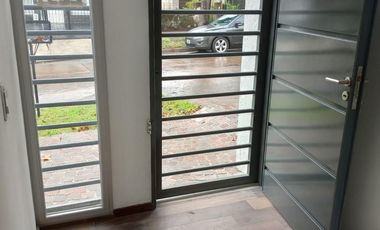 Hermoso Triplex en Villa Ballester