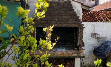 Munro - Chalet de 7 amb  en 2 Plantas con Excelente ubicación!!