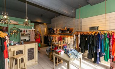 2 Locales en Pilar
