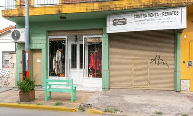 2 Locales en Pilar