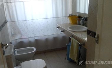 Casa en venta en San Isidro Labrador.
