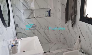 Casa en Barrio Lagos de Canning con 5 Dormitorios y piscina con venecitas