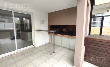Venta de Departamento dos (2) dormitorios, dos (2) baños   cochera. Edificio con pileta y SUM. Barrio Candioti Sur