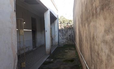 Dr Arturo F Melo 4200  Terreno de 8,66 x 41,06 m  Remedios de Escalada LANUS