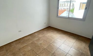 Departamento en Venta de 2 Dormitorios en Barrio Pueyrredón, Terraza con Asador!