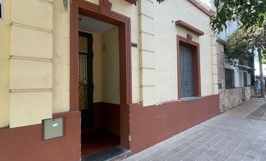 Departamento en Venta de 2 Dormitorios en Barrio Pueyrredón, Terraza con Asador!