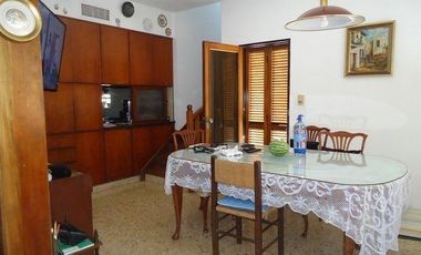 Casa 4 dormitorios. | CALLE 71