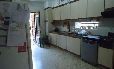Casa 4 dormitorios. | CALLE 71