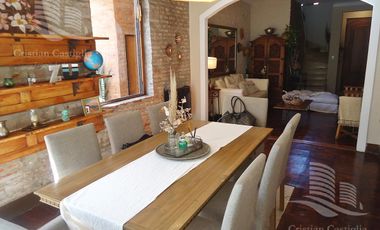Venta - Casa 7 Ambientes, Cochera, Jardin, Pileta, Parrilla - Florida Mitre/Este, Vicente Lopez