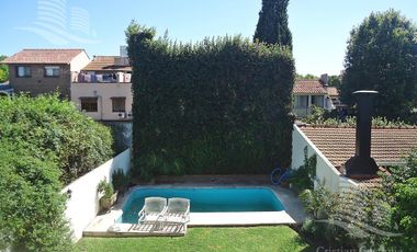 Venta - Casa 7 Ambientes, Cochera, Jardin, Pileta, Parrilla - Florida Mitre/Este, Vicente Lopez