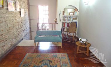 Venta - Casa 7 Ambientes, Cochera, Jardin, Pileta, Parrilla - Florida Mitre/Este, Vicente Lopez