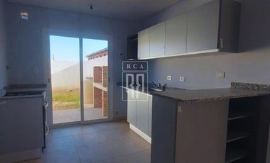 Dúplex a ESTRENAR en Venta - Ciudad de General Fernandez Oro.