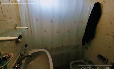 Departamento 4 ambientes con cochera y baulera en venta en Quilmes Centro -Apto Crédito-