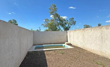 Duplex a Estrenar con patio y pileta en barrio Puerta del Sol