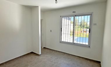 Duplex a Estrenar con patio y pileta en barrio Puerta del Sol