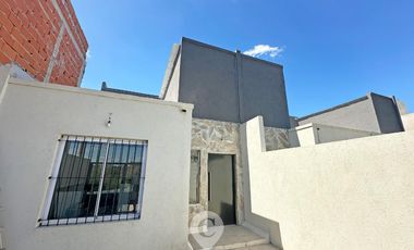 Duplex a Estrenar con patio y pileta en barrio Puerta del Sol