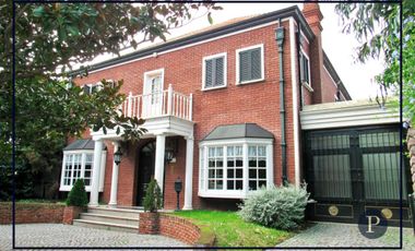 Venta Residencia Estilo Ingles