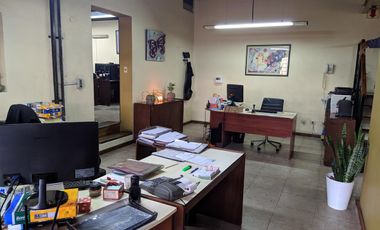 TERRENO C/GALPÓN Y OFICINAS  EN ZONA CENTRO - IDEAL CONSTRUCTORAS
