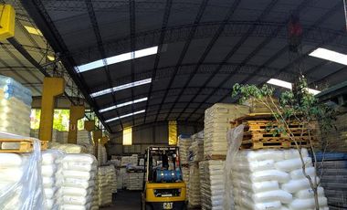 TERRENO C/GALPÓN Y OFICINAS  EN ZONA CENTRO - IDEAL CONSTRUCTORAS