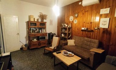 Casa en  9 de febrero al 400, Llavallol - Lomas de Zamora