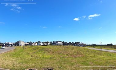 Lote en venta de 927 metros interno en Villalobos - Pueblos del Plata