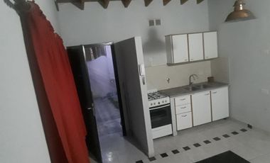 PH en venta - 1 dormitorio 1 baño - 46mts2 - Berazategui