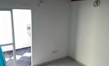 PH en venta - 1 dormitorio 1 baño - 46mts2 - Berazategui