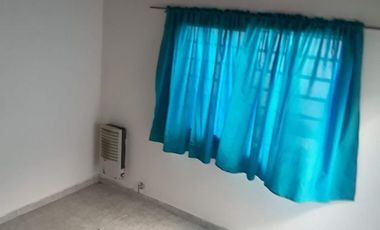 PH en venta - 1 dormitorio 1 baño - 46mts2 - Berazategui