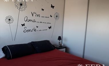Venta de amplio Departamento 3 ambientes en Quilmes (25952)
